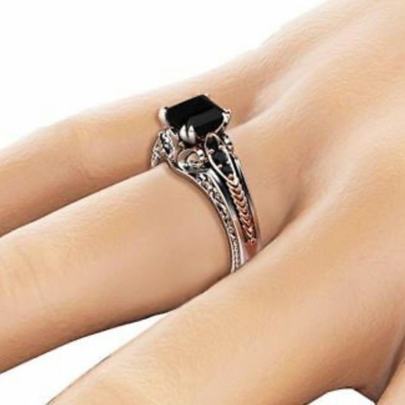 NEW 925 Sterling Silver two tone Ring - Picture 4 of 5